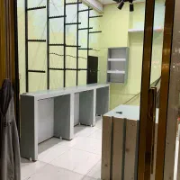 قیمت‌مناسب،ویترین(MDF)ضخیم مناسب پوشاک