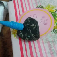 سنگ که جذب داره اسمانیه