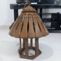 لوستر چوبی بسیار سالم و تمیز