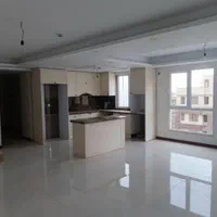 فروش آپارتمان ۱۰۷ متری ۲خوابه طبقه آخر بدون مشرف