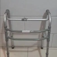 واکر چرخ دار
