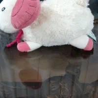 عروسک|اسباب‌بازی بچه|قم, باغ کرباسی|دیوار