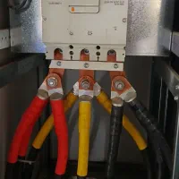 برق صنعتی|خدمات پیشه و مهارت|ساوه, |دیوار