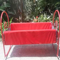 گهواره فلزی
