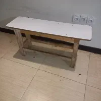 نیمکت و میز