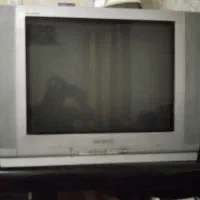 یه عدد تلویزیون 29اینچ سامسونگ با دیجیتال