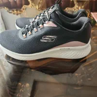 کفش  اسکیچرز