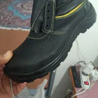 فروش کفش وکاورال