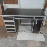 میز کامپیوتر