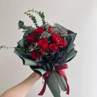 دسته گل فانتزی هدیه‌ای که فراموش نمی‌شود  با ارسال