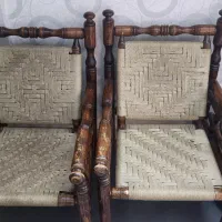 صندلی چوبی