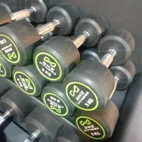 مربی بدنسازی مربی یوگا