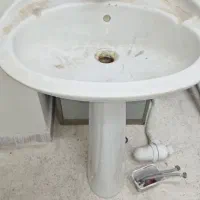 روشویی به همراه شیر