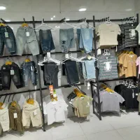 فروشندگی در لباس فروشی