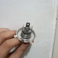 لامپ چراغ جلوی پراید یخی کره اصل نور پایین وبالا|قطعات یدکی و لوازم جانبی|ملایر, |دیوار