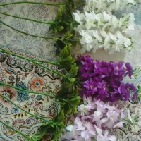 ۱۱شاخه گل همراه باگلدان