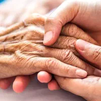 استخدام پرستار ۲۴ ساعته