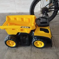 کامیون اسباب بازی