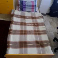 تخت یک نفره و کمد|تخت و سرویس خواب|تهران, شکوفه (عبدل آباد)|دیوار