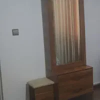 میزآرایش با دراور و صندلی