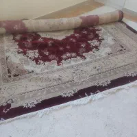 فروش فرش دوتا 12متری هست و موکت هم هست