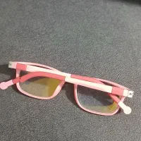 عینک سالم تمیز