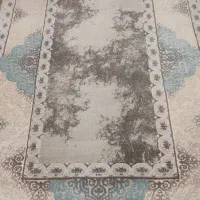 فرش گل برجسته فقط دوسه ماه انداخته شده