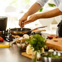 استخدام آشپز در کارخانه