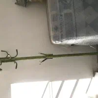 رخت اویز ایستاده