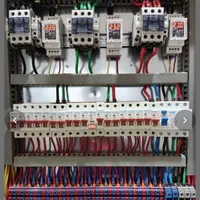 انجام  خدمات برق نورپردازی نصبی جات رفع اتصالی