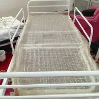 تخت بیمارستانی