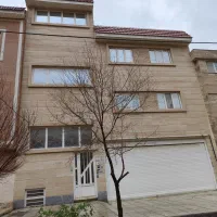 فروش آپارتمان دو خوابه حیاط دار