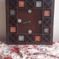 ساعت دیواری چوبی