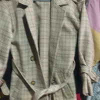 یکم لباس حراجی دارم جنس خوب نو