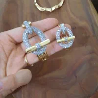 دستبند و انگشتر با گوشوار و پلاک زنجیر