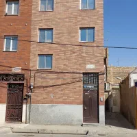فروش خانه ای دوطبقه/دلباز وباصفا/باقیمت مناسب