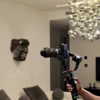 استخدام مدل خانم برای پوشاک وتیزر تبلیغاتی