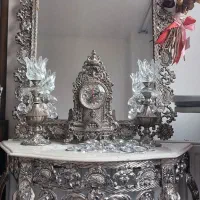 آیینه و شمعدان