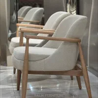 به یک خیاط مبلمان یا یک تازه کار وردست نیازمندیم