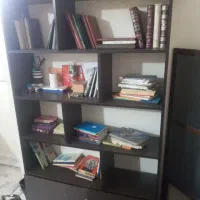 کتابخانه ۲متری وتعدادی کتاب مختلف