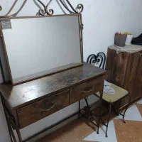 اینه وکنسول فرفورژه باتخت فلزی،صندلی