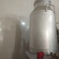 دبه پنجاه کیلویی شیر دربدار