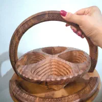 جاشمعی چوبی.  یک عدد آجیل خوردی چوبی هندی