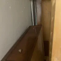 تخت یک نفره چوبی به همراه کشو لباس بسیار بزرگ