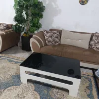 یک عدد میز عسلی سایز بزرگ