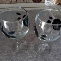 یک دست جام بلوری