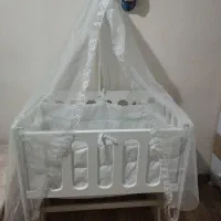 تخت خواب گهواره شو نوزاد کاملا نو مناسب سیسمونی|تخت و صندلی بچه|پاکدشت, حصار امیر|دیوار