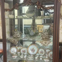 بک عدد بوفه چوب گردو نو