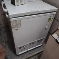 فریز در حد نو سالم و مرتب دو در تکمیل