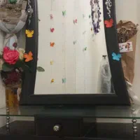 میز و آیینه سالم